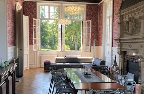 Saint-Jean-aux-Bois Appartement | 225m2 duplex flat in a chateau near Paris + pool