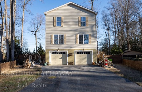 Rehoboth Beach Maison | 22923 Linden - Large home with so many amenities AND pet friendly!