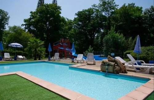 Saint-Honore-les-Bains Maison | 23 m² Mobil-home ∙ 2 chambres ∙ 4 personnes