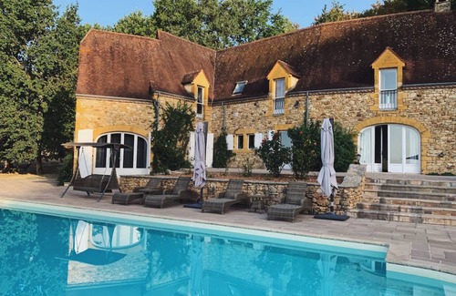 Beynac-et-Cazenac Villa | 230 m² Villa ∙ 5 chambres ∙ 9 personnes
