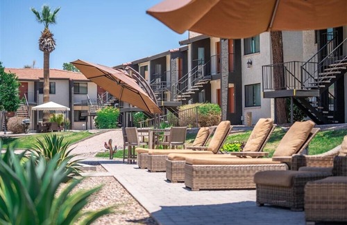New Papago Parkway Appartement | Suite 231 - Piscine chauffée et spa, golf gratuit, beignets les vendredis, wifi plus PLUS ....