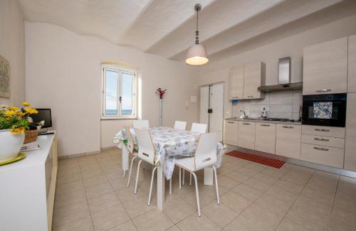 Riva Trigoso Appartement | 237 - Casa Colombo Riva Vista Mare a 10metri Spiaggia