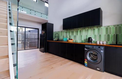 Belmont Appartement | 239 High by Regional Escapes