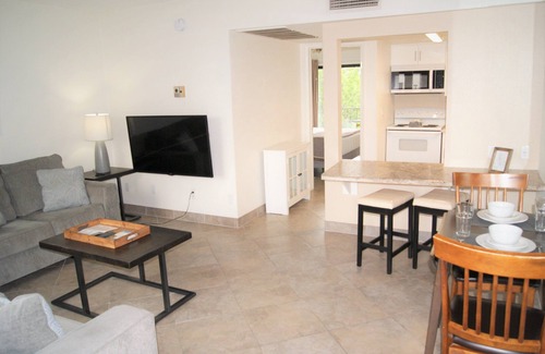 Scottsdale Gardens Appartement | 239-Week-end de course demi-finale NASCAR. Reserve maintenant!