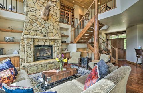 Valley of the Sun Maison | 24-0085 Fairplay Home with Hot Tub and Mountain Views!