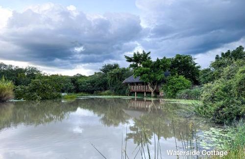 Hoedspruit Chalet De Ski | 24 Degrees South Country Estate