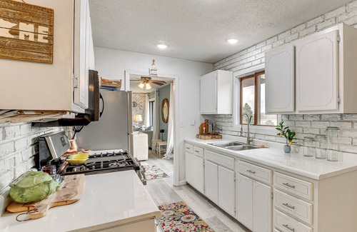 New Prague Maison | Lakefront Escape w/ Sunset Views in Montgomery!