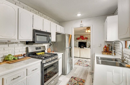 New Prague Maison | Lakefront Escape w/ Sunset Views in Montgomery!