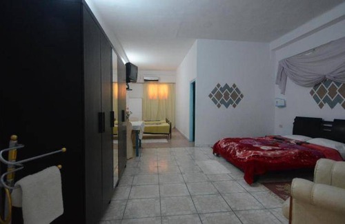 Hiboun Lit Et Petit-Déjeuner | 24 m² Chambre d'hôtes ∙ 127 personnes