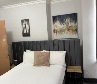 Newport Maison | 247 Serviced Rooms Self catering