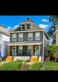 Livingston Park Maison | 25 2 homes side by side downtown with fenced yard and hot tub