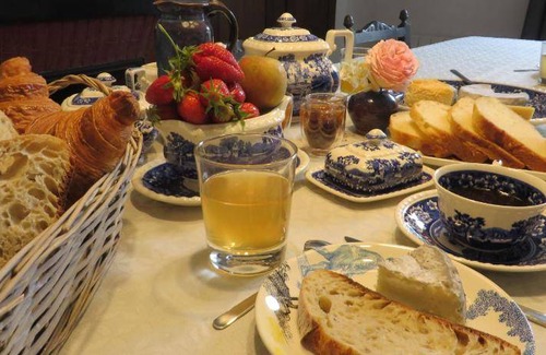 Saint-Brisson-sur-Loire Lit Et Petit-Déjeuner | 25 m² Chambre d'hôtes ∙ 2 personnes