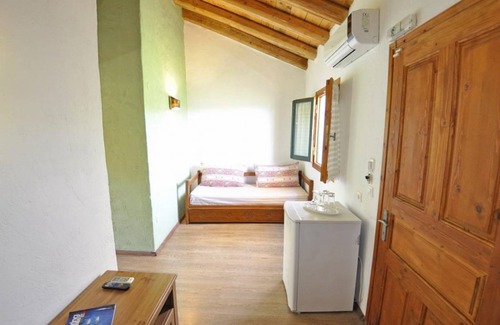 Mpogdanatika Cabine | 25 m² Chalet ∙ 1 chambre ∙ 4 personnes