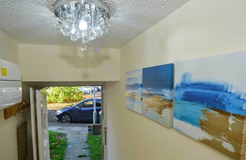 Thamesmead East Maison | 25 Min to CL! LONDON INCREDIBLE 2BEDHome SLEEP 1-6