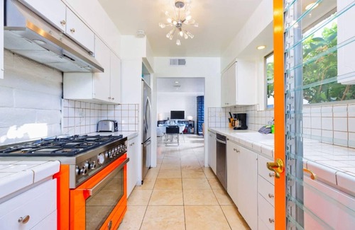 Old Las Palmas Appartement | 30% Off May! Great Location & Community W/Pool/Spa