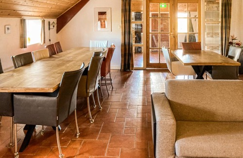 Boazum Maison | 250 m² Longère ∙ 7 chambres ∙ 17 personnes