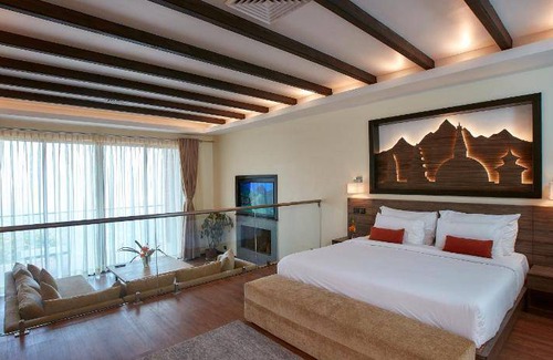 Dhulikhel Station Balnéaire | 2500 m² Résidence de vacances ∙ 20 personnes