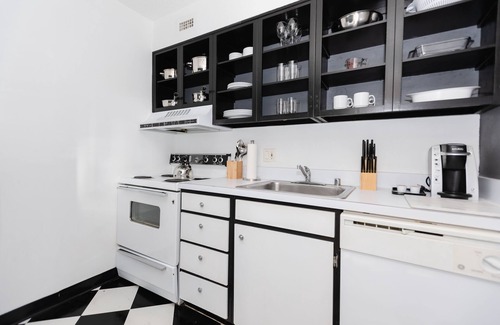 West End Appartement | 2500 Penn, a Placemakr Experience