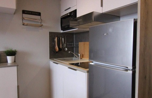 Eclose-Ouest Appartement | 250m des commerces, 5ème étage, balcon, télévision, casier à ski, 40m², Alpe d'Huez