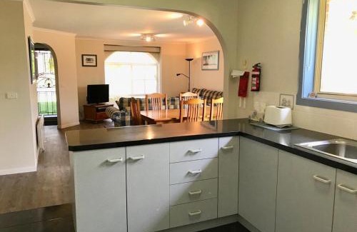 Cowes Maison | 250m to the beach! Comfortable and Convenient