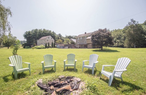 Pequea Maison | 250yo Maison en pierre avec ruisseau en pays Amish!