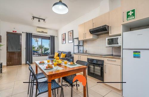 Patio Appartement | #253 Fernando Pessoa 28 by Home Holidays