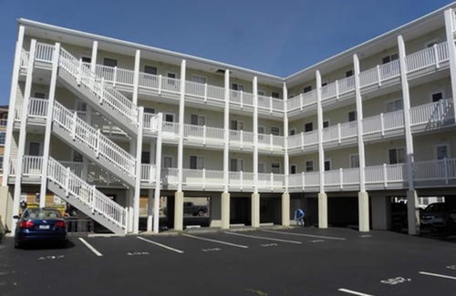 Sea Isle City Copropriété | 26 42nd Street 1st Fl Unit 107