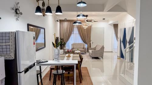 Port Dickson Maison | 262 Comfy Luxury Retreat with Wifi and Netflix