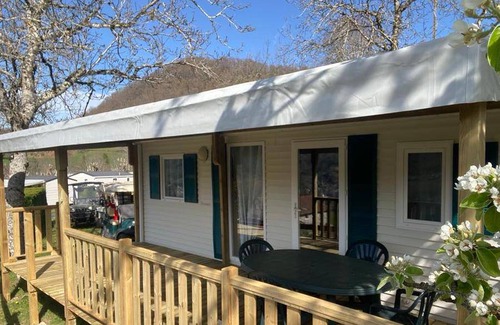 Vic-sur-Cere Maison | 27 m² Mobil-home ∙ 2 chambres ∙ 5 personnes
