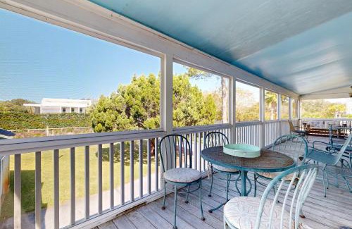 Sullivan's Island Maison | 2714 Bayonne Street