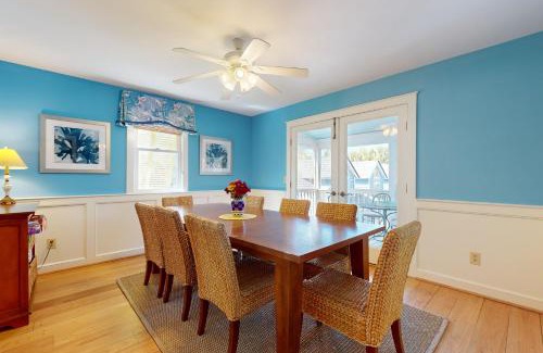 Sullivan's Island Maison | 2714 Bayonne Street