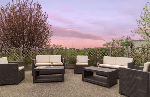 Andrezieux-Boutheon Hôtel | 28 m² Hôtel ∙ 127 personnes