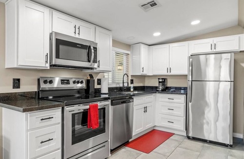 Villa Potrero Maison | 2869 Guesthouse · Midtown Phx 2 bd Home - 5 Mins from Airport