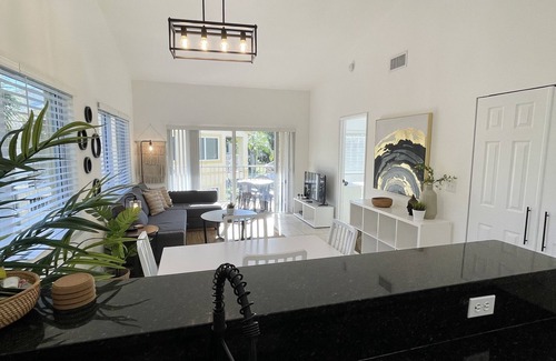 Mission Bay Appartement | 290C - Sunny 2 Bed Apt in West Boca - Close to Evert & Boca Prep