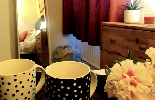 Stanwell Maison | (29EW-01) Dreams Serviced Accommodations- Staines/Heathrow