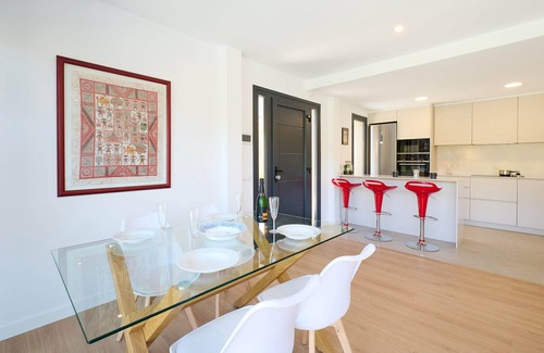 Vidreres Villa | 2AGN02 - Maison moderne avec piscine privée situé dans un quartier résidential