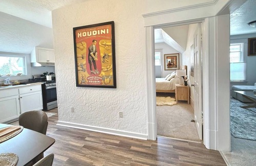 Arcata Appartement | 2B/1B Chic Downtown Luxury Apt