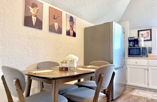 Arcata Appartement | 2B/1B Chic Downtown Luxury Apt