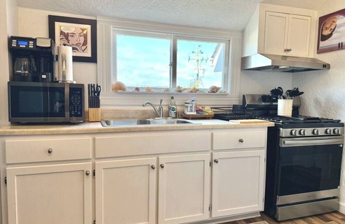 Arcata Appartement | 2B/1B Chic Downtown Luxury Apt