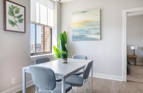 Downtown Baltimore Appartement | 2B 2BA Luxury Downtown Suite Rooftop Deck & Gym