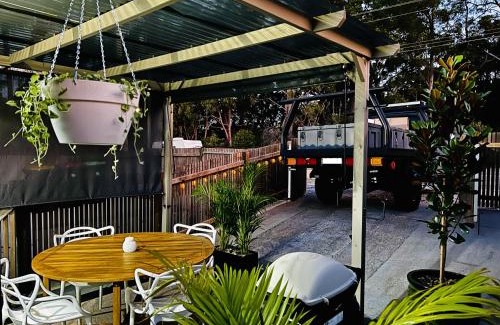 Nelson Bay Maison | 2Bays Studio- Walk to 2 Beaches! Perfect Location with Private Courtyard & BBQ