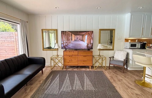Central Oklahoma City Maison | 2BR/2BA WITH A POOL