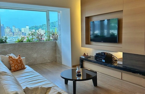 Xinyi Appartement | 2bd/2ba Taipei Skyline Views|Xinyi District|Walk to Taipei 101 & Xiangshan