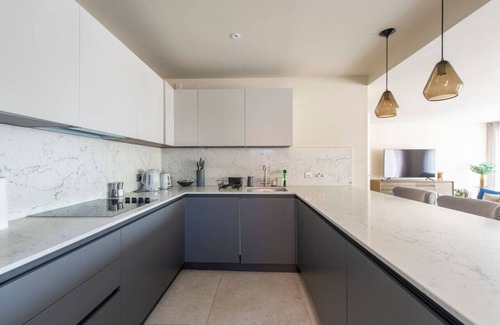 Chigwell Appartement | 2BD, 2BA Urban Oasis
