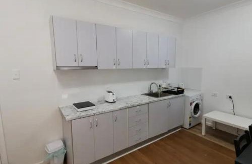Hornsby Maison | 2bd 2bth Modern House close 2Train&Westfield