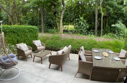 Tambor Appartement | 2Bdr Condo - Los Delfines Golf & Country Club - Large Patio - Beach of Playa Tambor - 24 hrs security