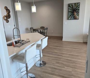 Deep Ellum Appartement | 2bdrm/2 King beds/1Air mattress