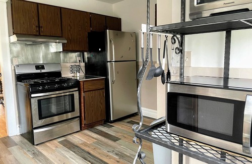 Waukegan Appartement | ☆2bdrm Apt near Naval Base - 6 Flags - Casino☆