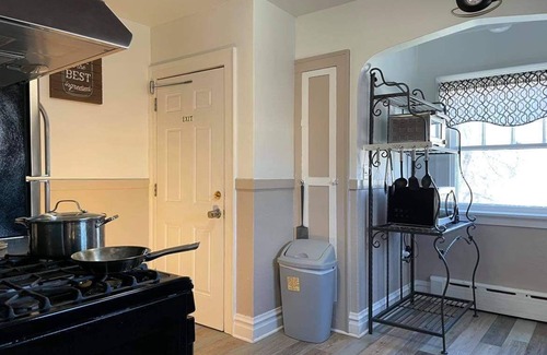 Waukegan Appartement | ☆2bdrm Apt near Naval Base - 6 Flags - Casino☆