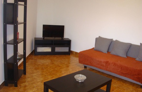 Alverca do Ribatejo Appartement | 2bed 15min Lisbon W/wifi, ac, Parking